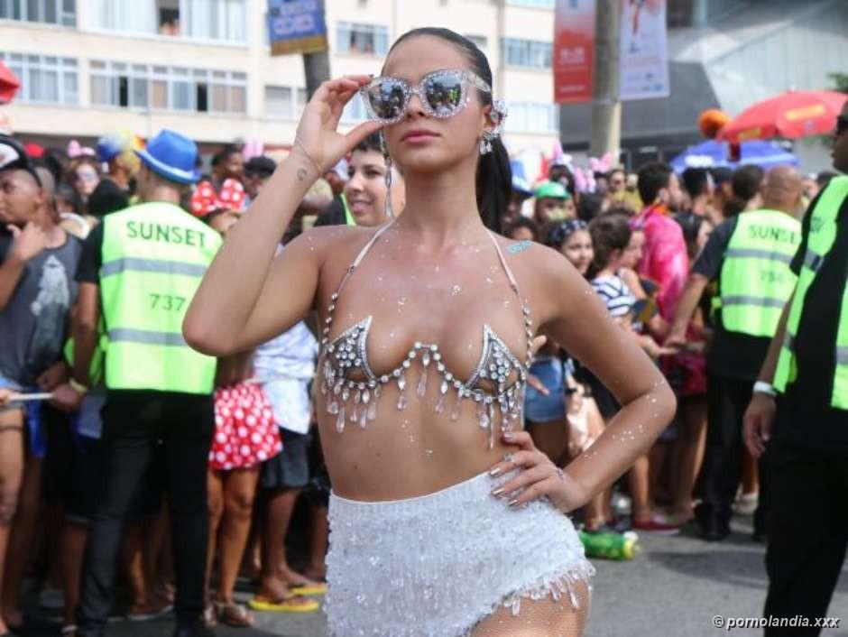 Fotos quentes de Bruna Marquezine - Foto 233286