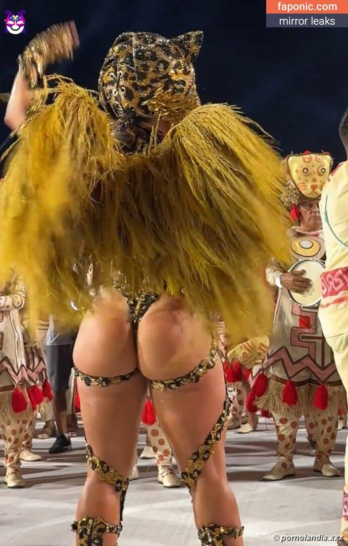 Paolla Oliveira nua em flagras e poses sensuais - Foto 242881