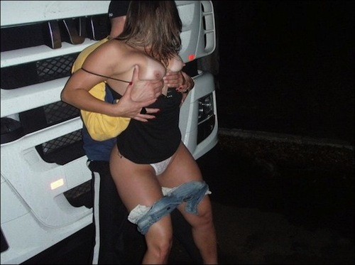 Essa gostosa adora putaria e uma suruba com os amigos - Foto 5884