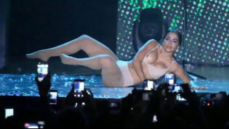 Anitta Nua Pagou Peitinho Em Apresentação Da Multishow