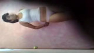 Colocou câmera escondida para filmar a prima trocando de roupa